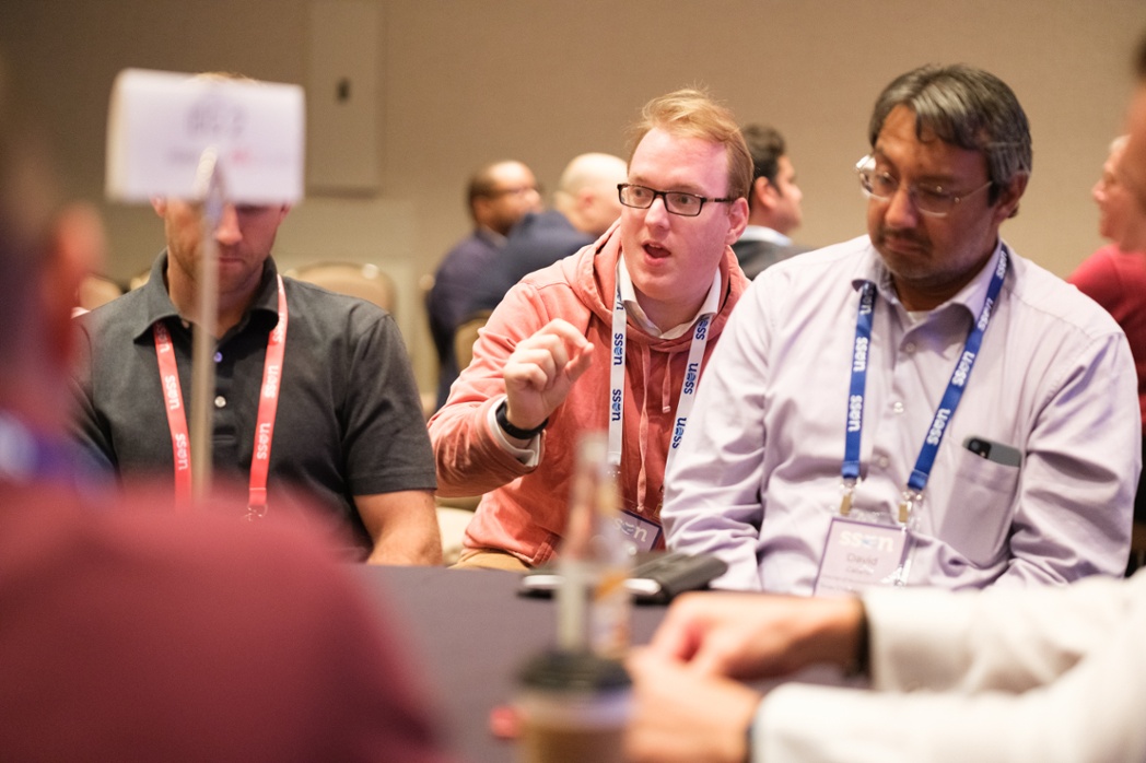 Engaging with customers in dynamic roundtable conversations about streamlining Supplier Invoice automation into Oracle.